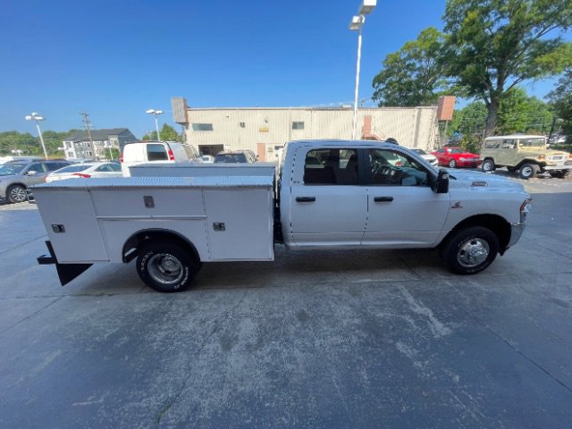 Used 2024 RAM 3500 SLT w/ Quick Order Package 2YG SLT image 5