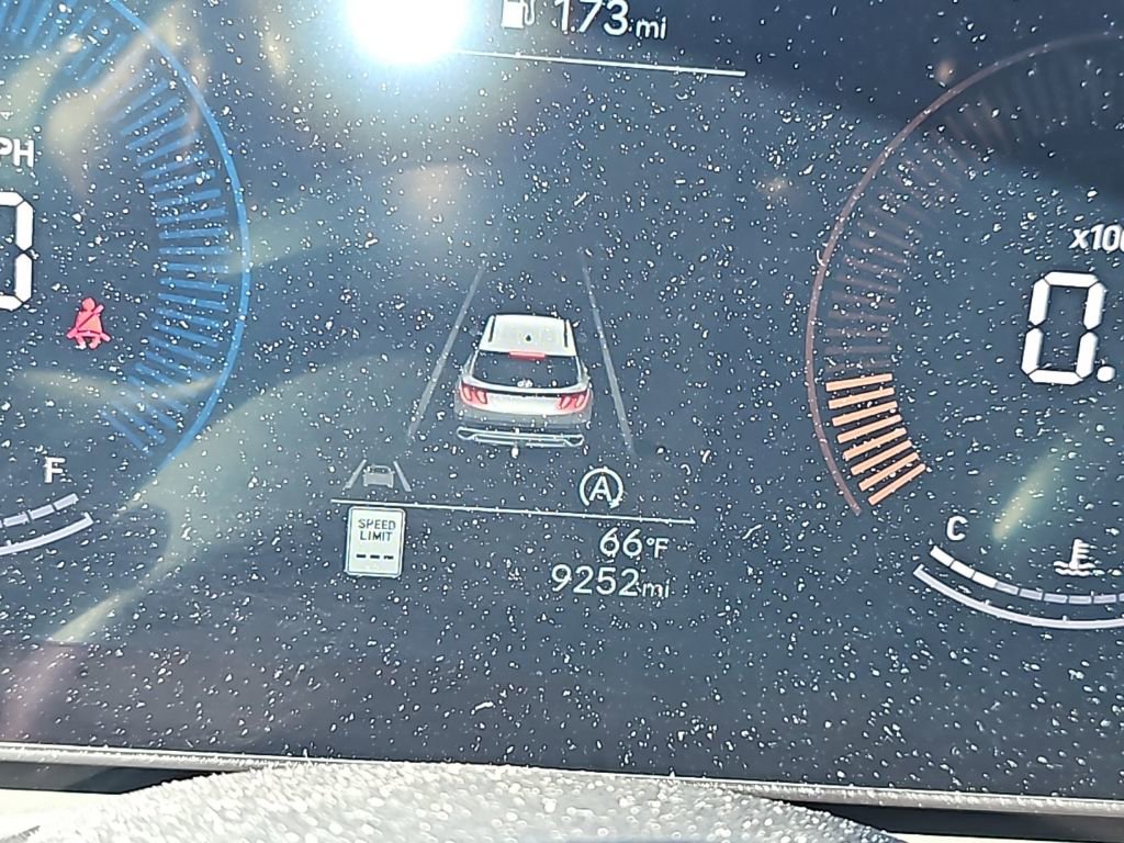 Certified 2025 Hyundai Tucson SEL image 12