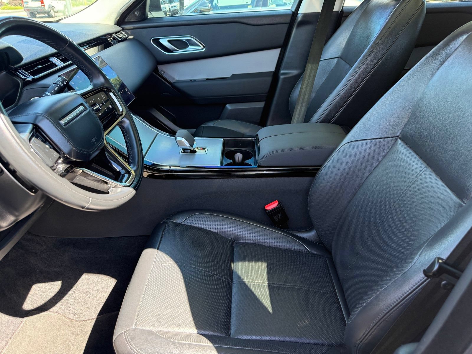 Used 2024 Land Rover Range Rover Velar S AWD/4WD image 9