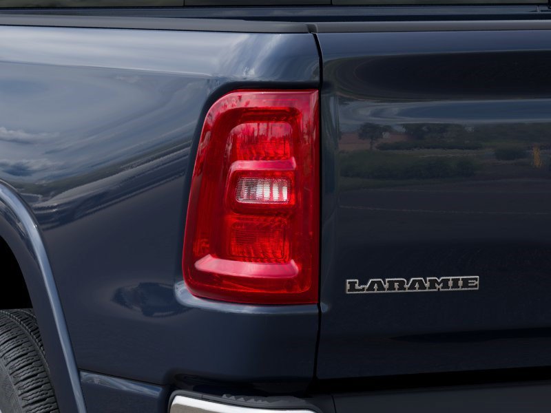 New 2026 RAM 1500 Laramie AWD/4WD image 9