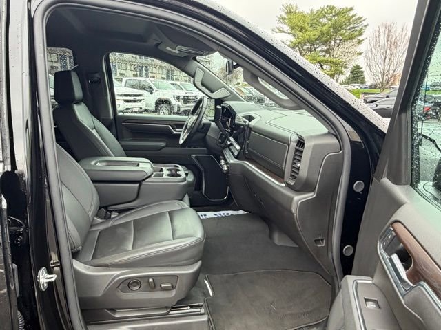 Used 2025 GMC Sierra 1500 SLT image 25