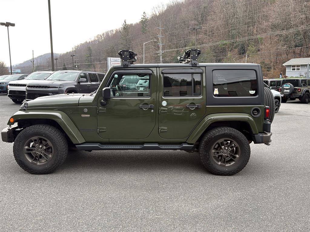 Used 2016 Jeep Wrangler Unlimited Sahara image 5