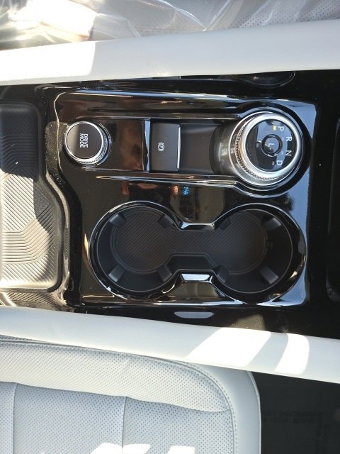 New 2025 Ford Explorer Platinum image 17