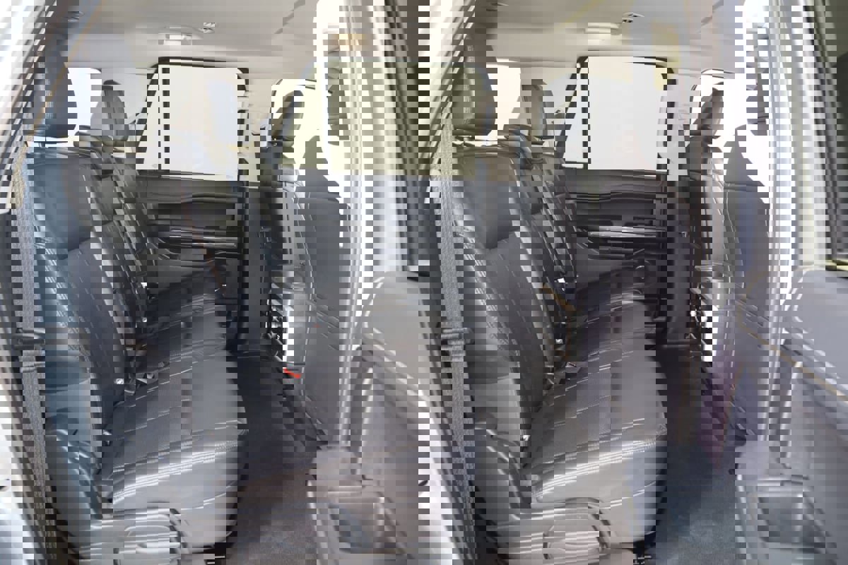 Used 2024 Ford Expedition Max XLT image 14