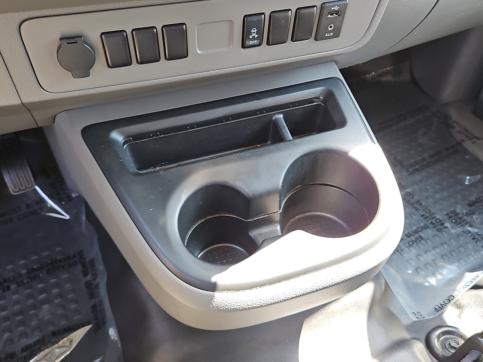 Used 2018 Nissan NV 1500 SV image 23