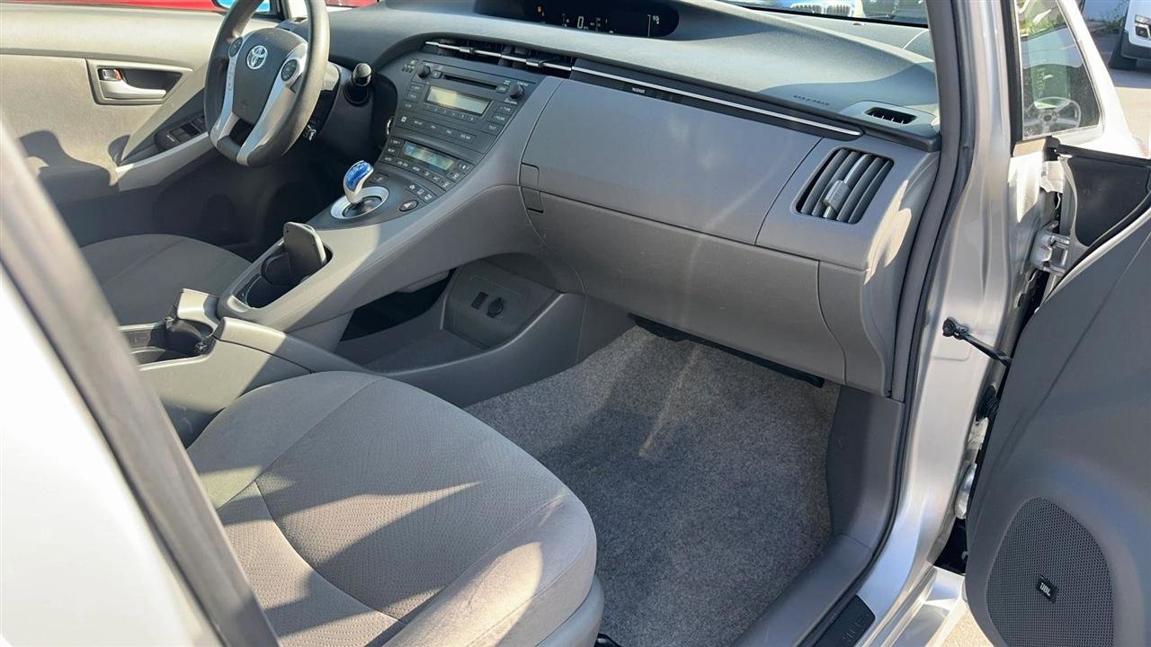 Used 2010 Toyota Prius Two FWD image 26