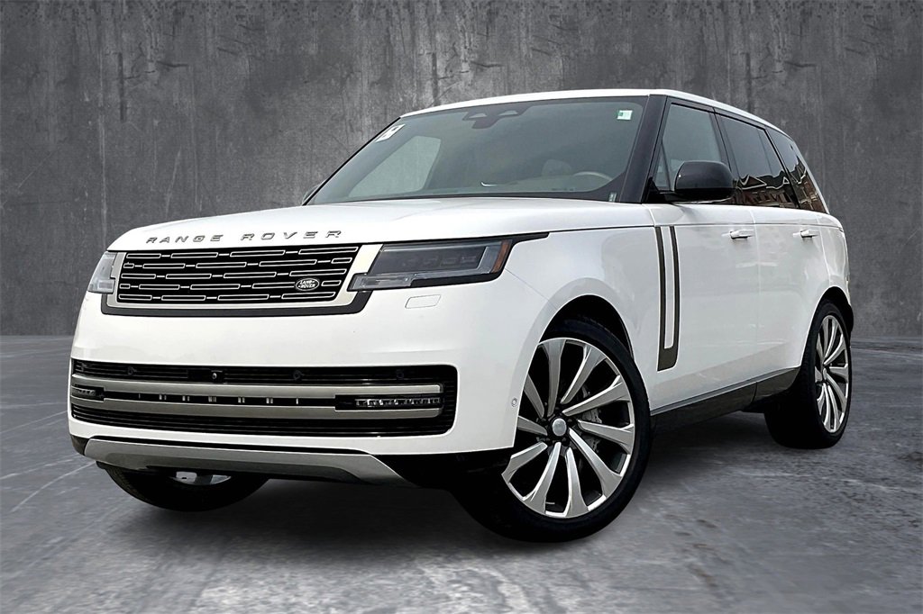 New 2025 Land Rover Range Rover SE