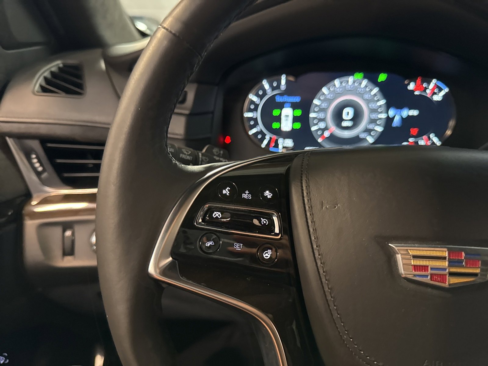 Used 2017 Cadillac Escalade ESV Platinum image 42