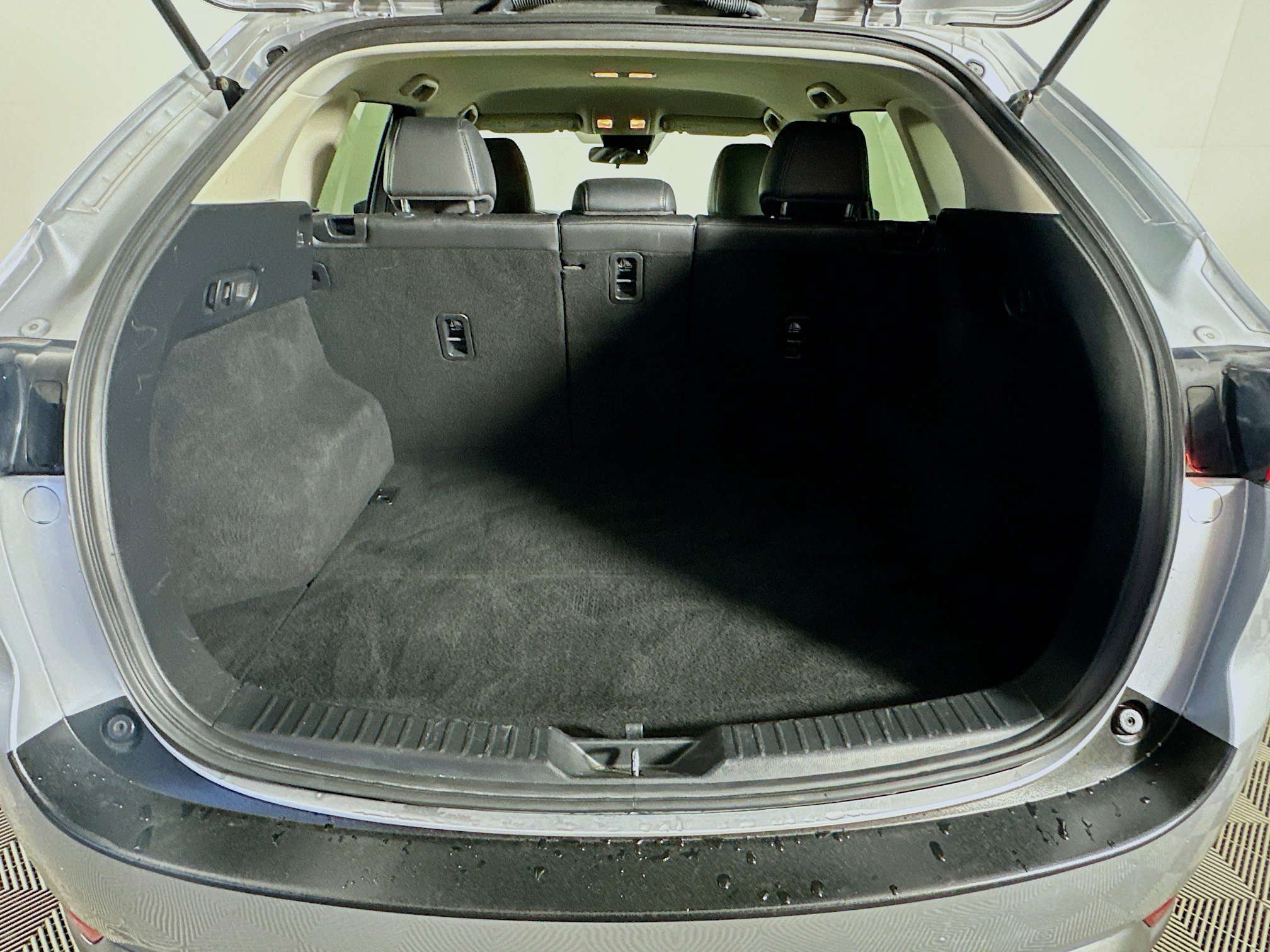 Used 2020 MAZDA CX-5 Touring image 29