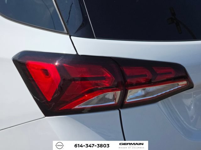 Used 2023 Chevrolet Equinox LT AWD/4WD image 16