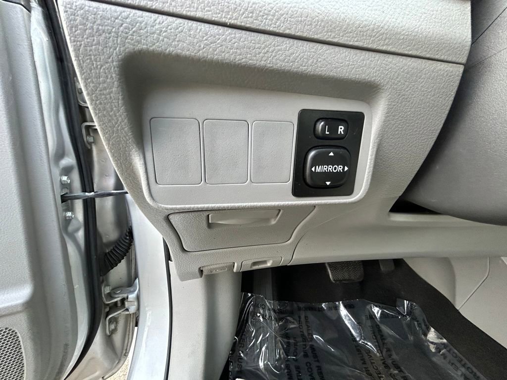 Used 2009 Toyota Corolla image 18