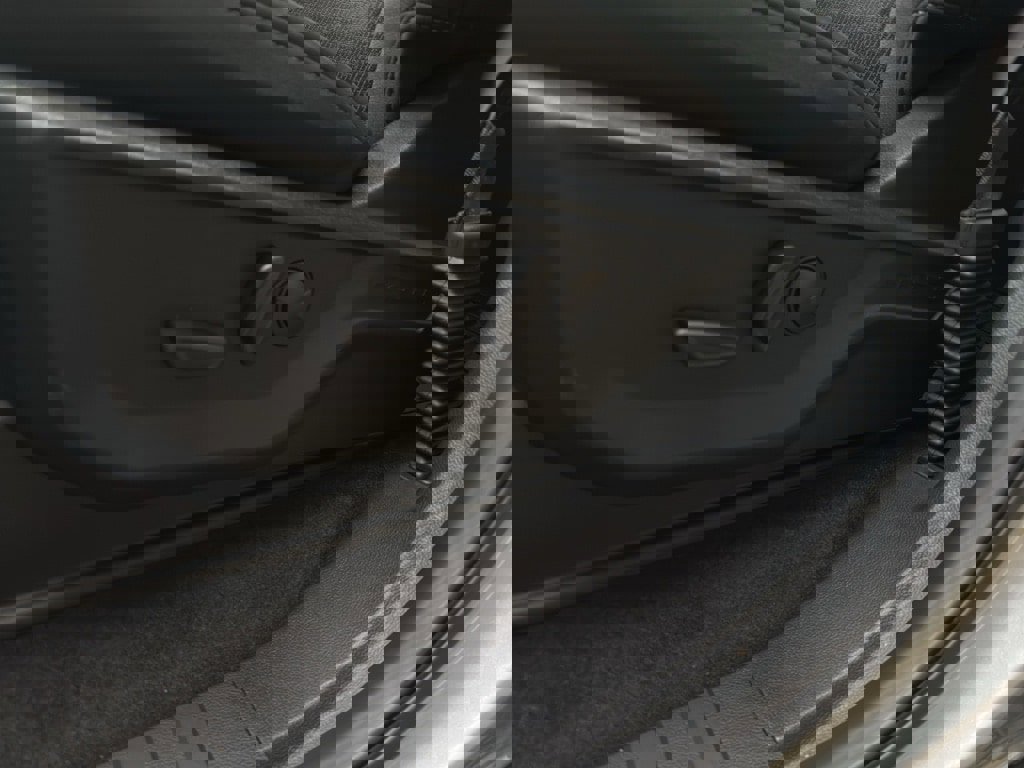 New 2025 Ford F150 XLT w/ Equipment Group 302A MID image 16