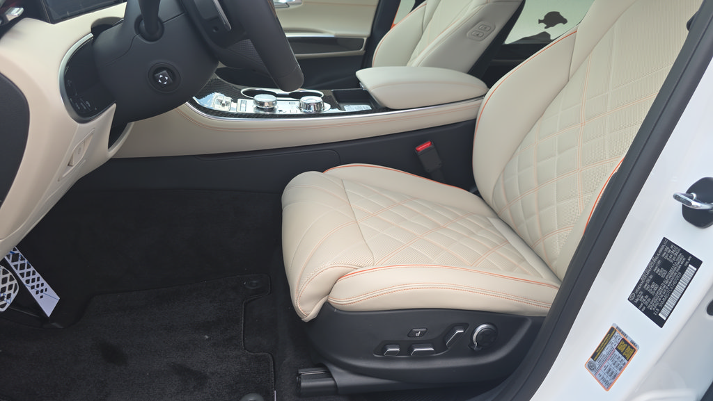 New 2026 Genesis GV70 3.5T Sport Prestige AWD/4WD image 13