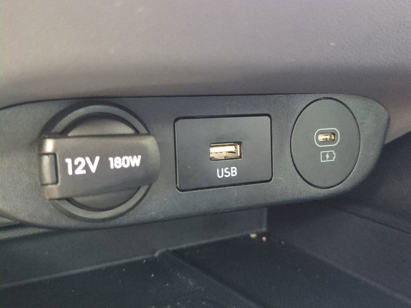 Certified 2025 Hyundai Elantra SEL FWD image 26