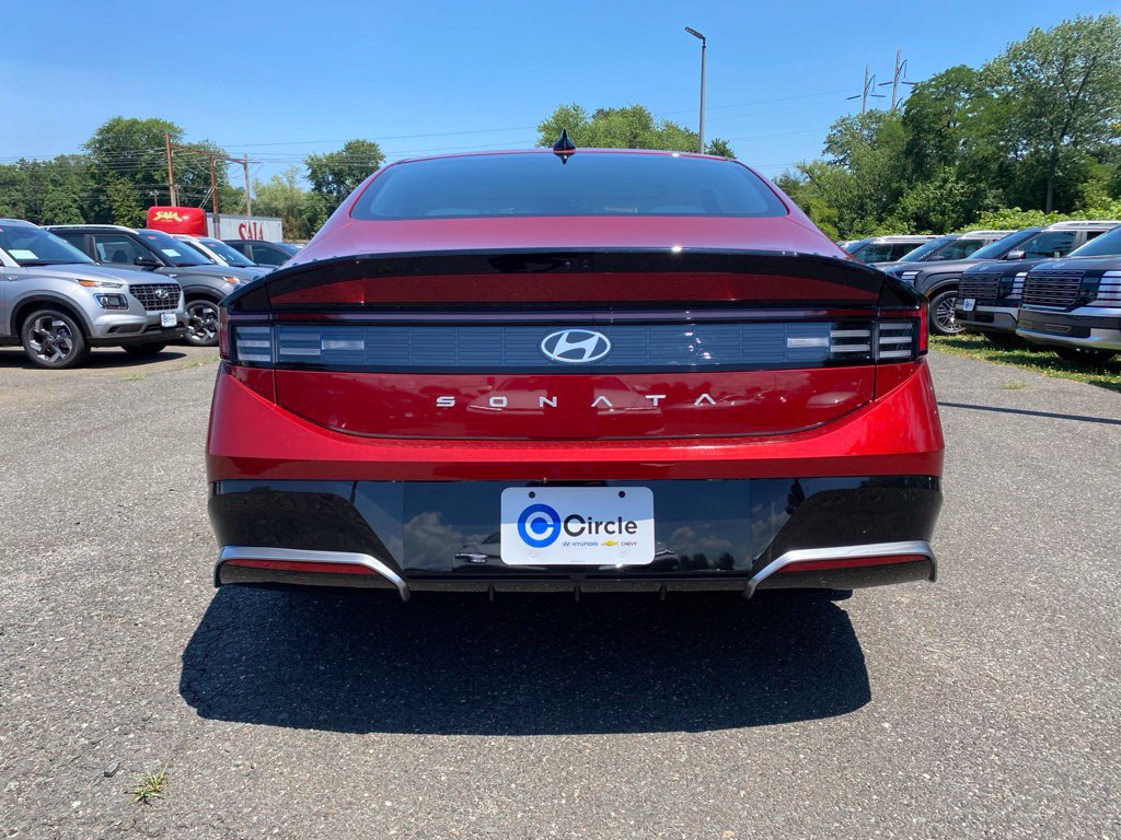 New 2026 Hyundai Sonata SEL FWD image 5