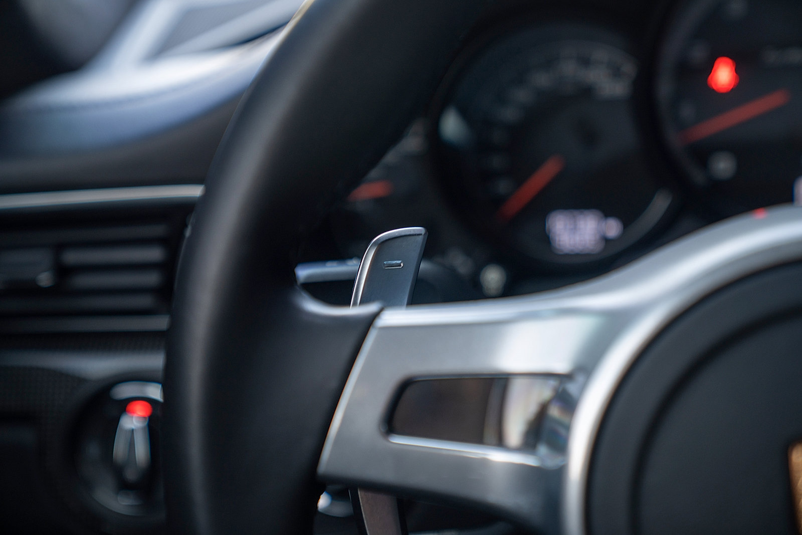 Certified 2015 Porsche 911 Turbo image 7