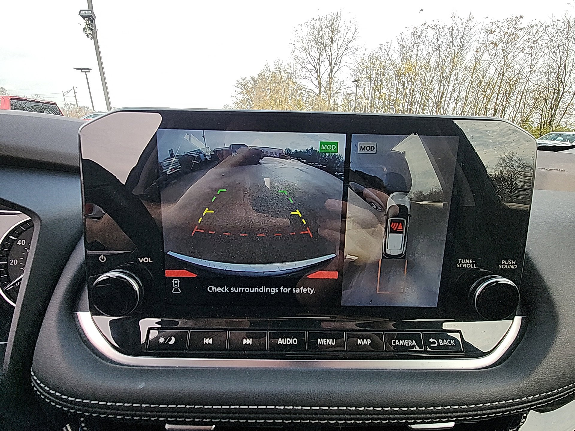 Used 2022 Nissan Rogue SL w/ SL Premium Package image 22