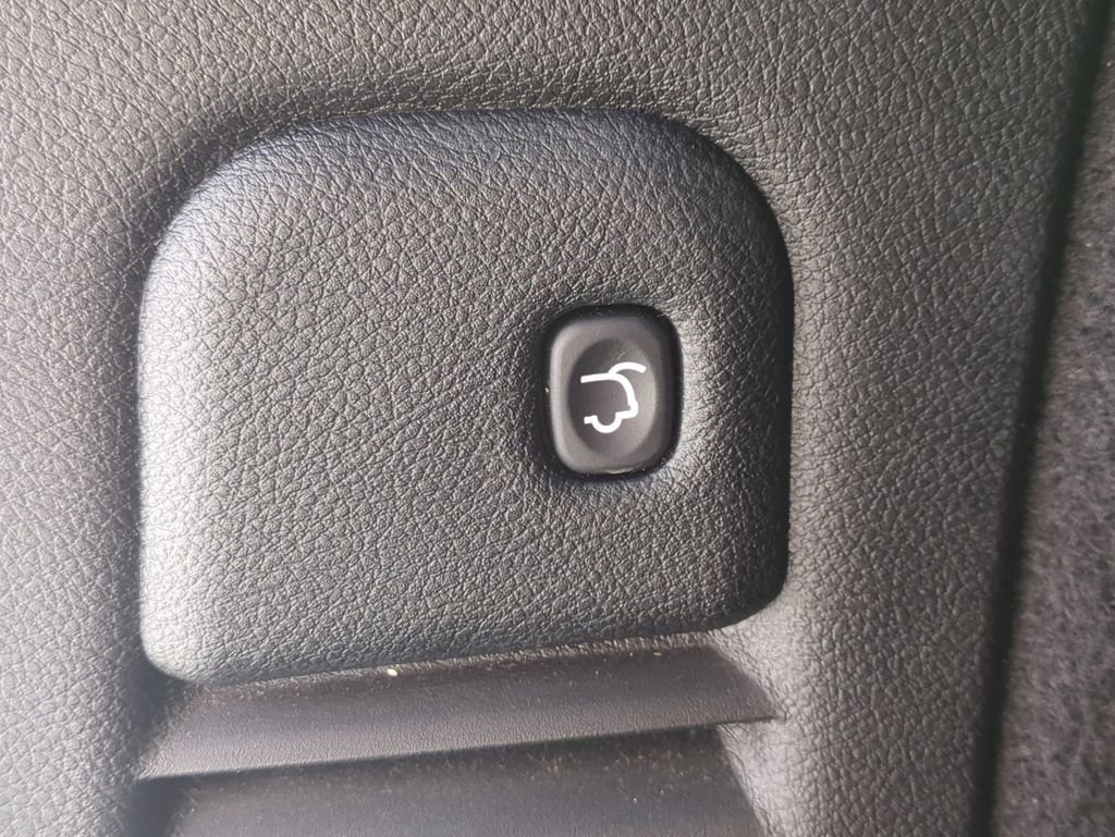 Used 2023 Dodge Durango GT image 16