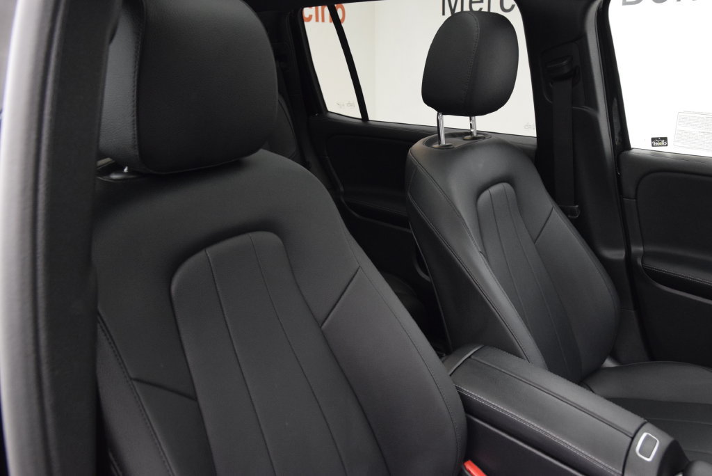 Used 2023 Mercedes-Benz GLB 250 image 17