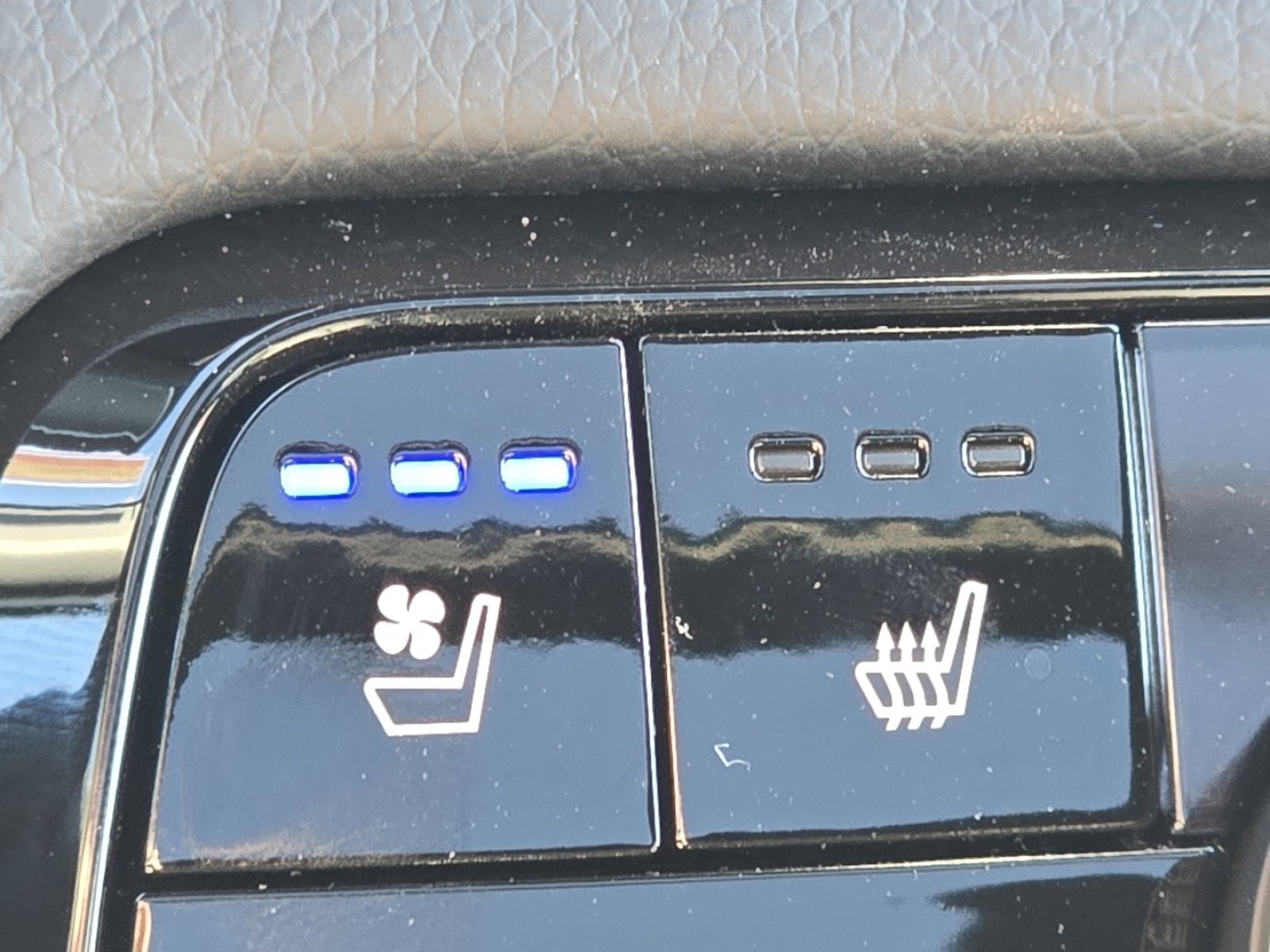 New 2026 Honda Pilot Black Edition image 9