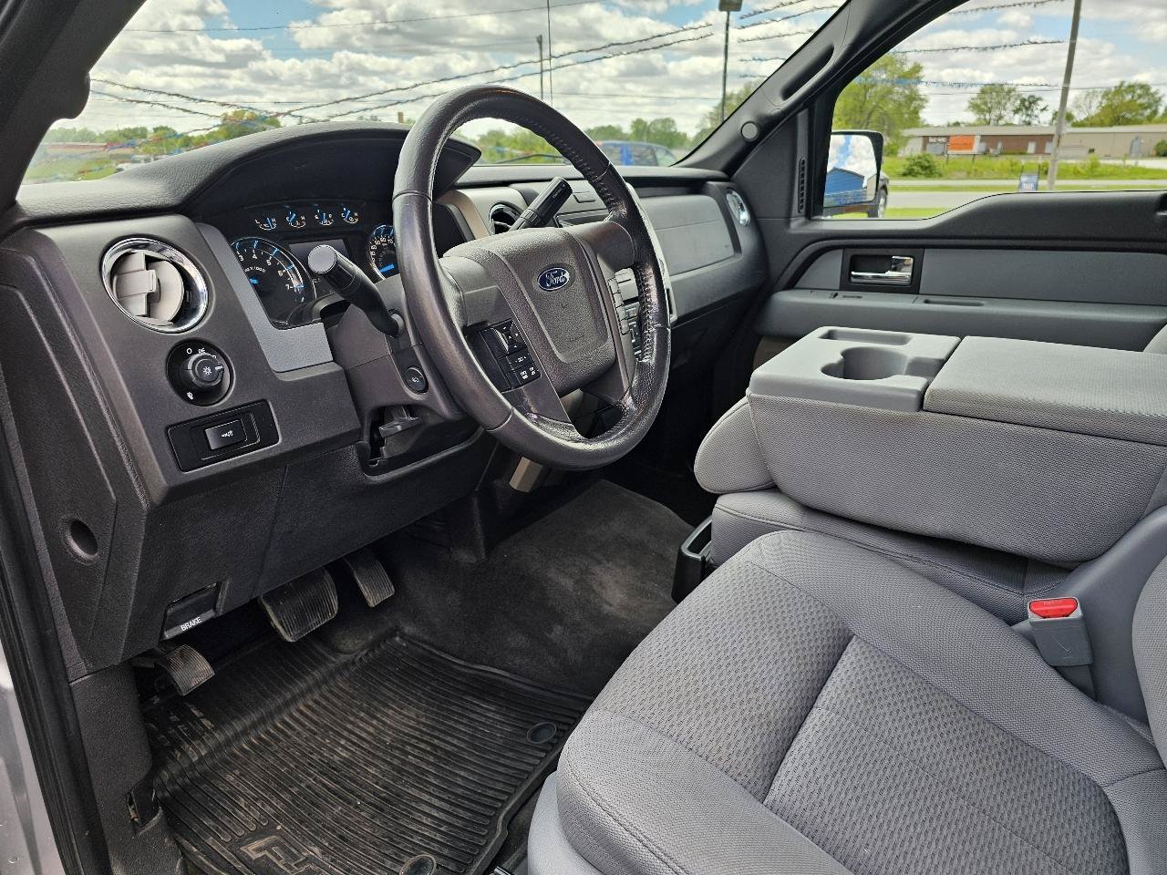 Used 2013 Ford F150 XLT w/ Luxury Equipment Group AWD/4WD image 6