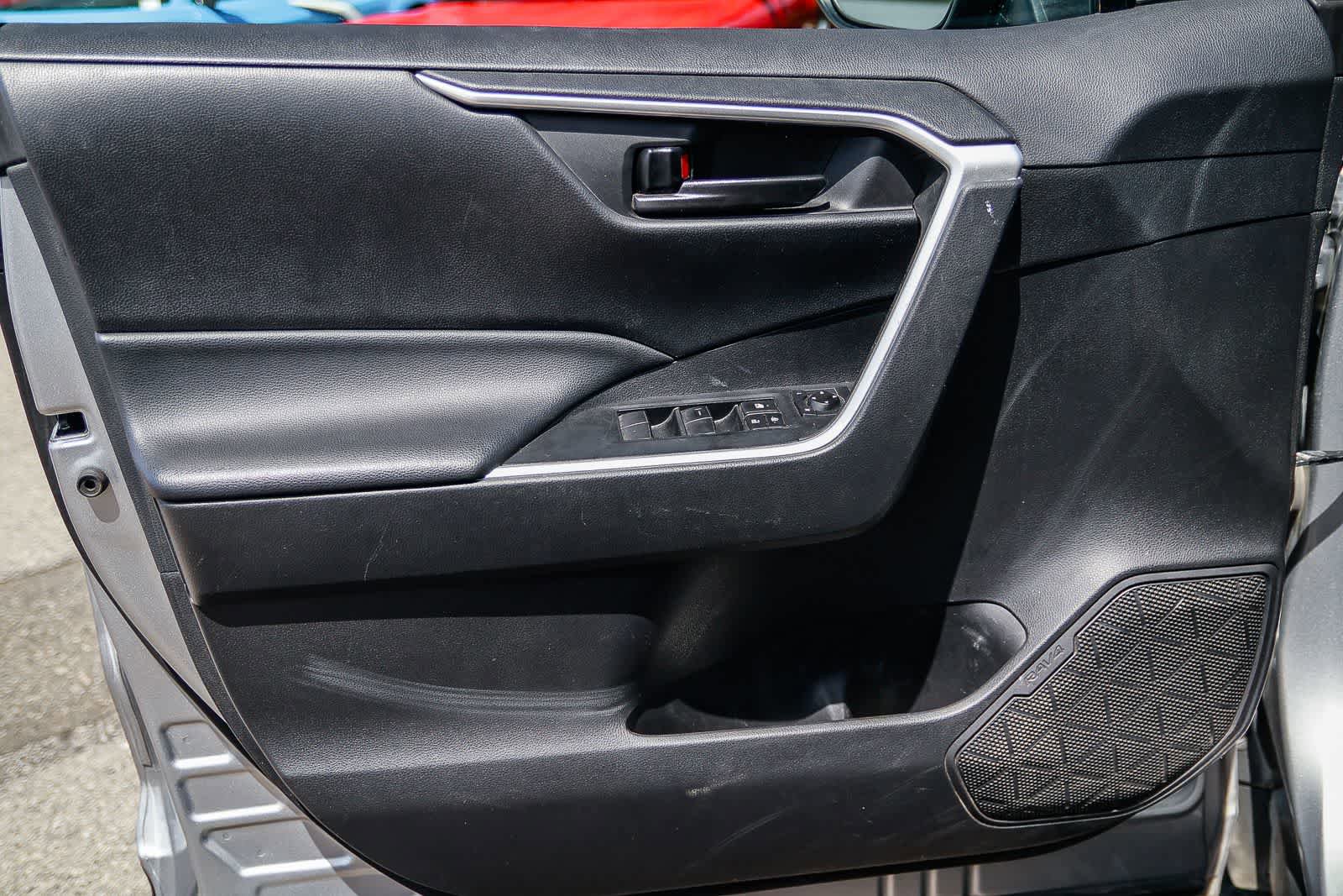 Used 2023 Toyota RAV4 LE AWD/4WD image 20