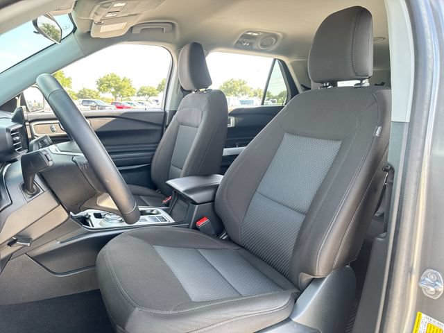 Used 2024 Ford Explorer XLT RWD image 11