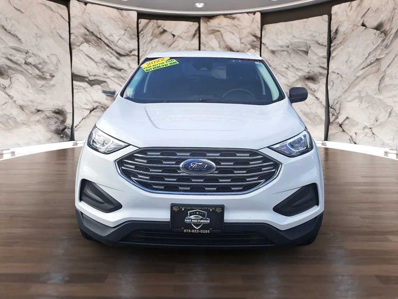 Used 2022 Ford Edge SE w/ Cargo Accessory Package