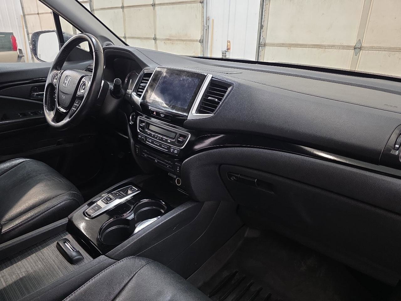 Used 2016 Honda Pilot Touring image 45