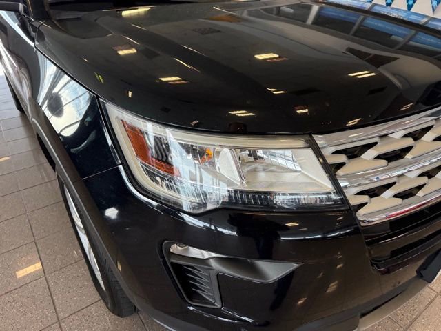 Used 2019 Ford Explorer XLT w/ Equipment Group 202A image 9