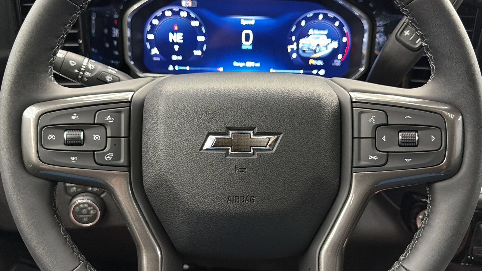 Used 2026 Chevrolet Silverado 2500 High Country w/ High Country Premium Package AWD/4WD image 29