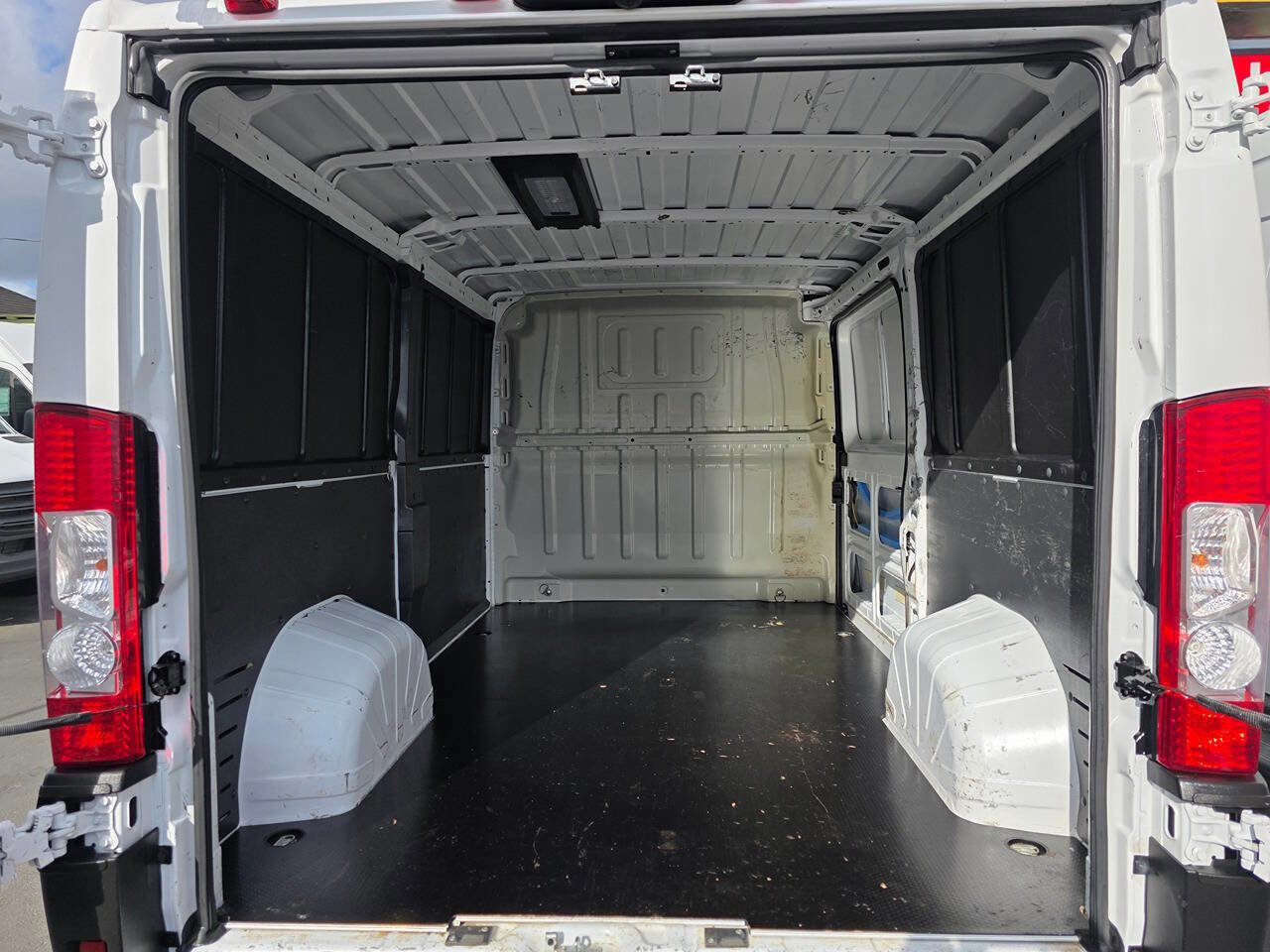 Used 2021 RAM ProMaster 1500 image 11