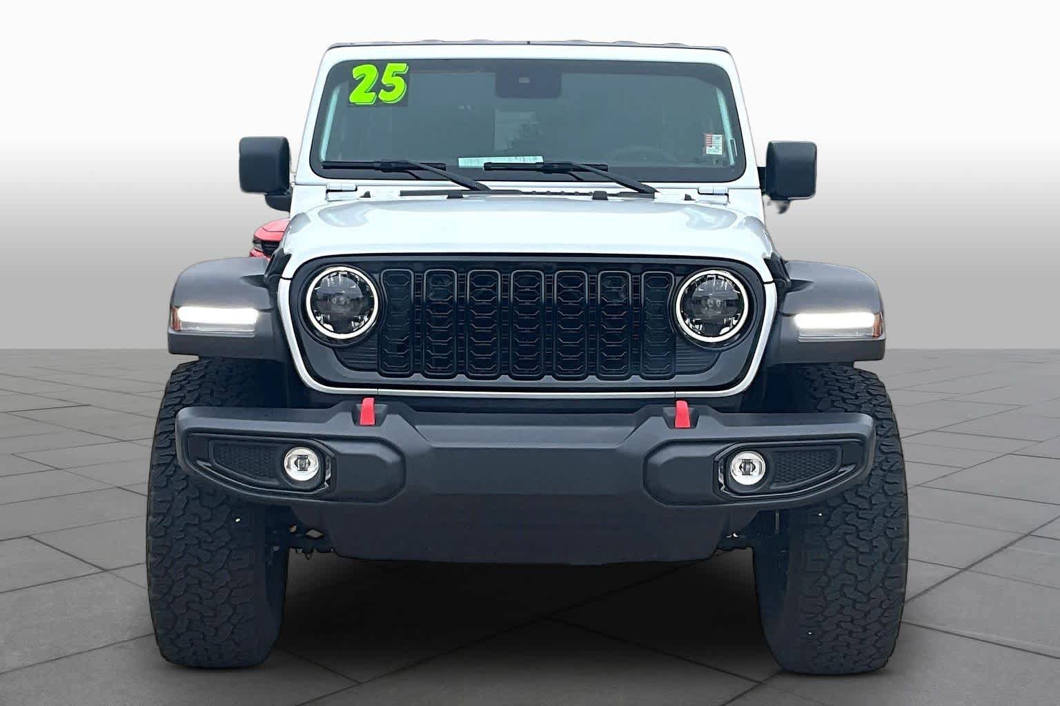 Used 2025 Jeep Wrangler Unlimited Sport AWD/4WD image 5