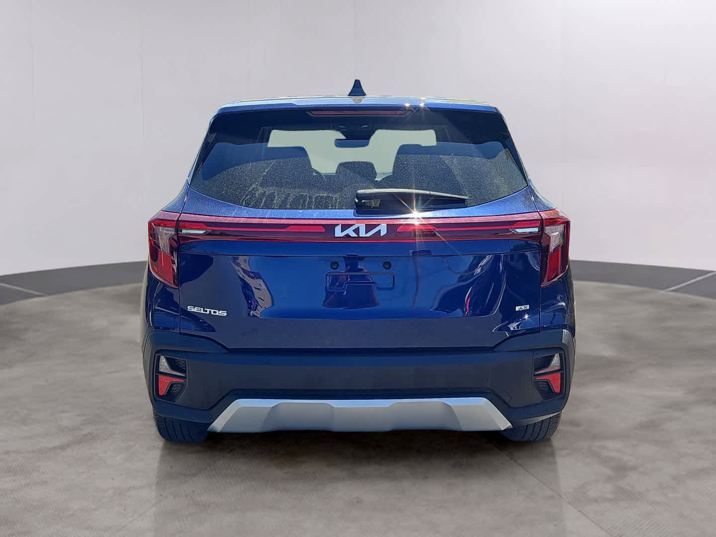 Used 2025 Kia Seltos LX AWD/4WD image 5