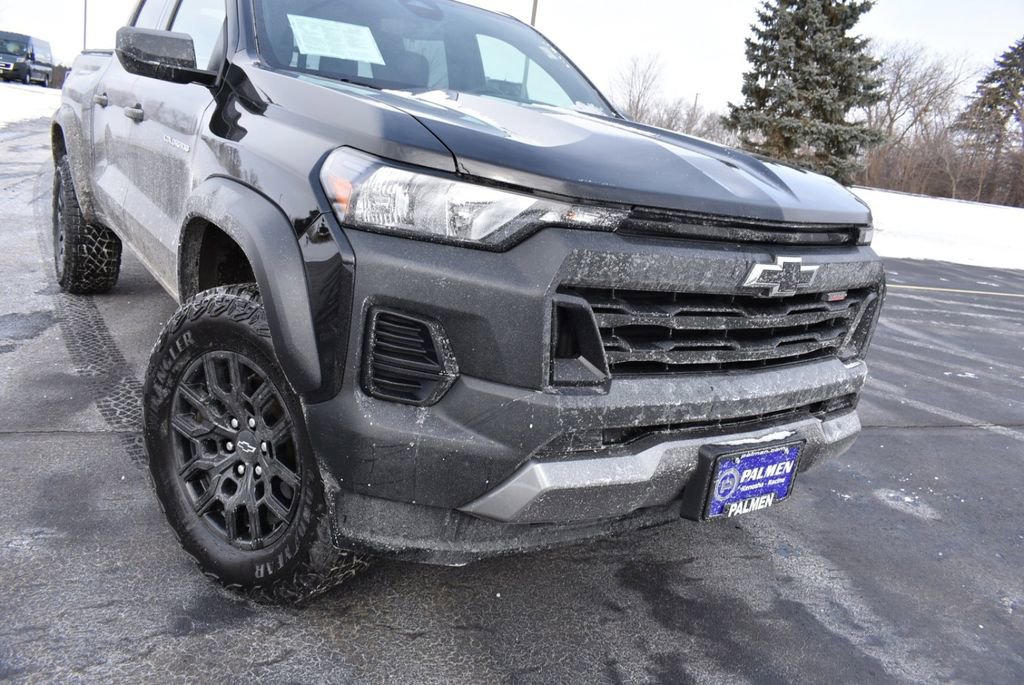 Used 2023 Chevrolet Colorado Trail Boss w/ Advanced Trailering Package image 2
