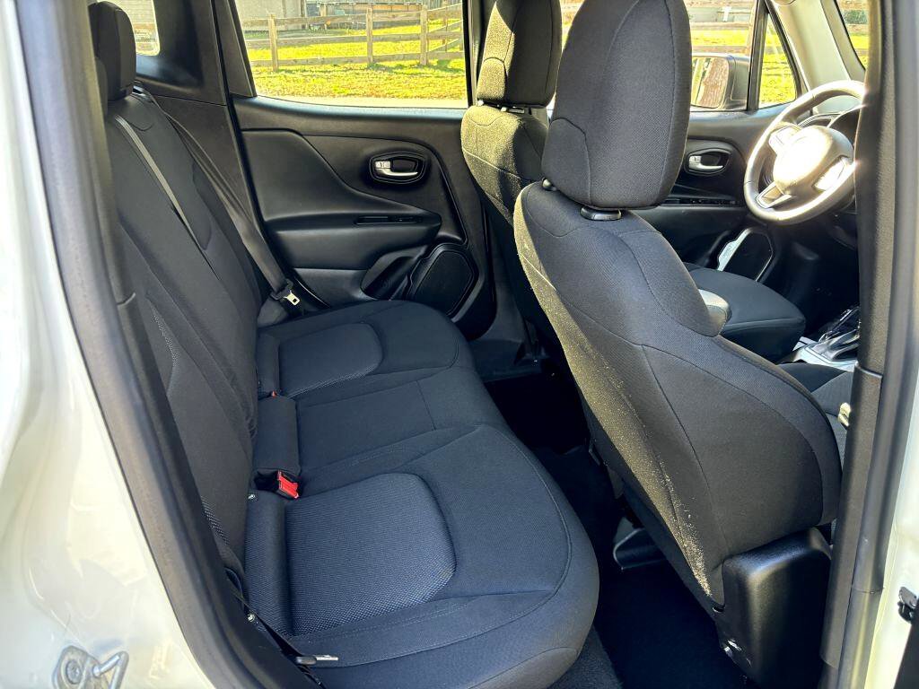 Used 2022 Jeep Renegade Sport w/ Sport Appearance Group image 12