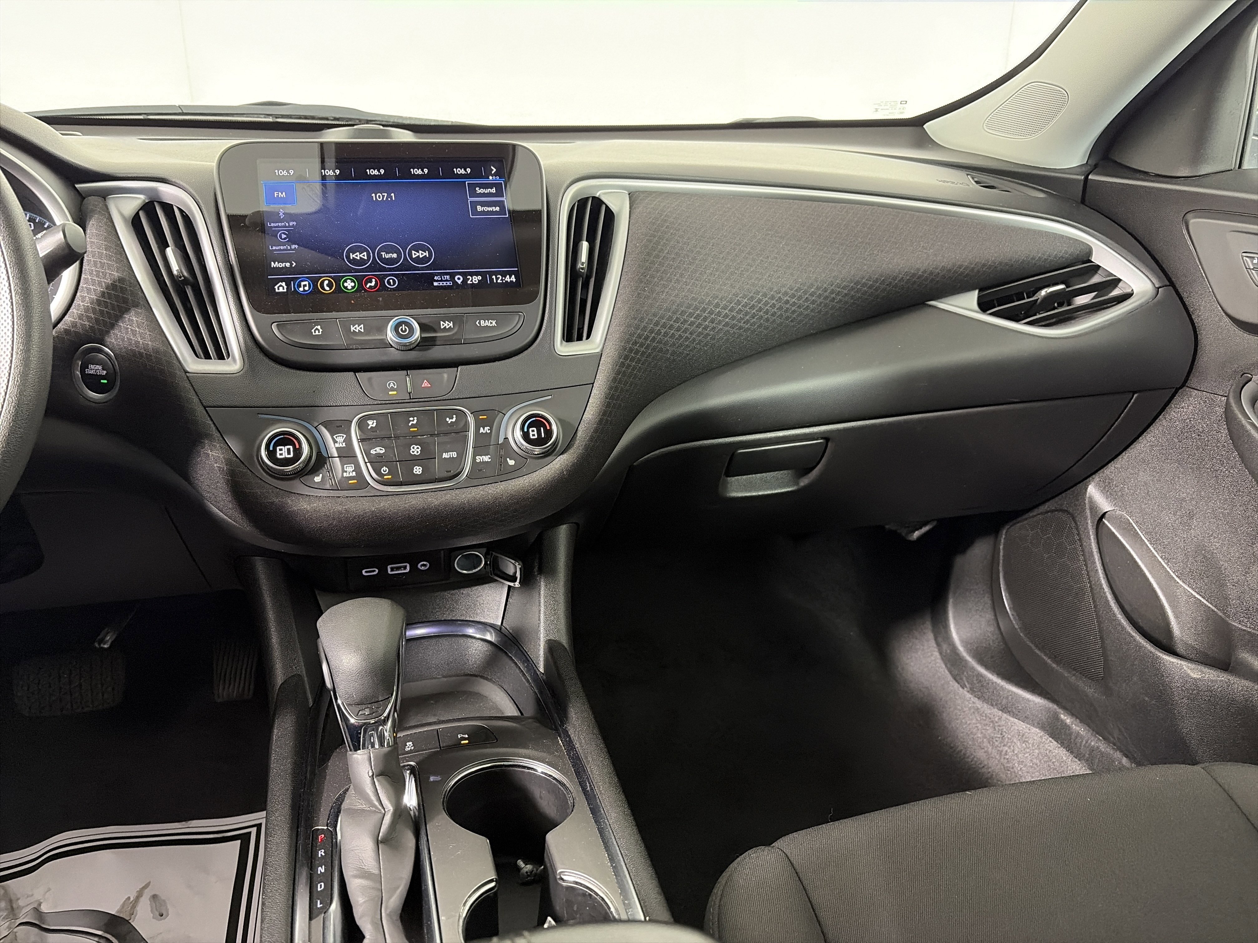 Used 2024 Chevrolet Malibu LT image 23