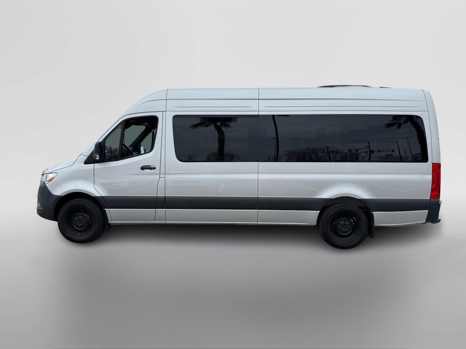 New 2024 Mercedes-Benz Sprinter 2500 image 2