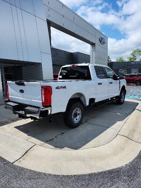 New 2026 Ford F350 XL w/ XL Chrome Package AWD/4WD image 8