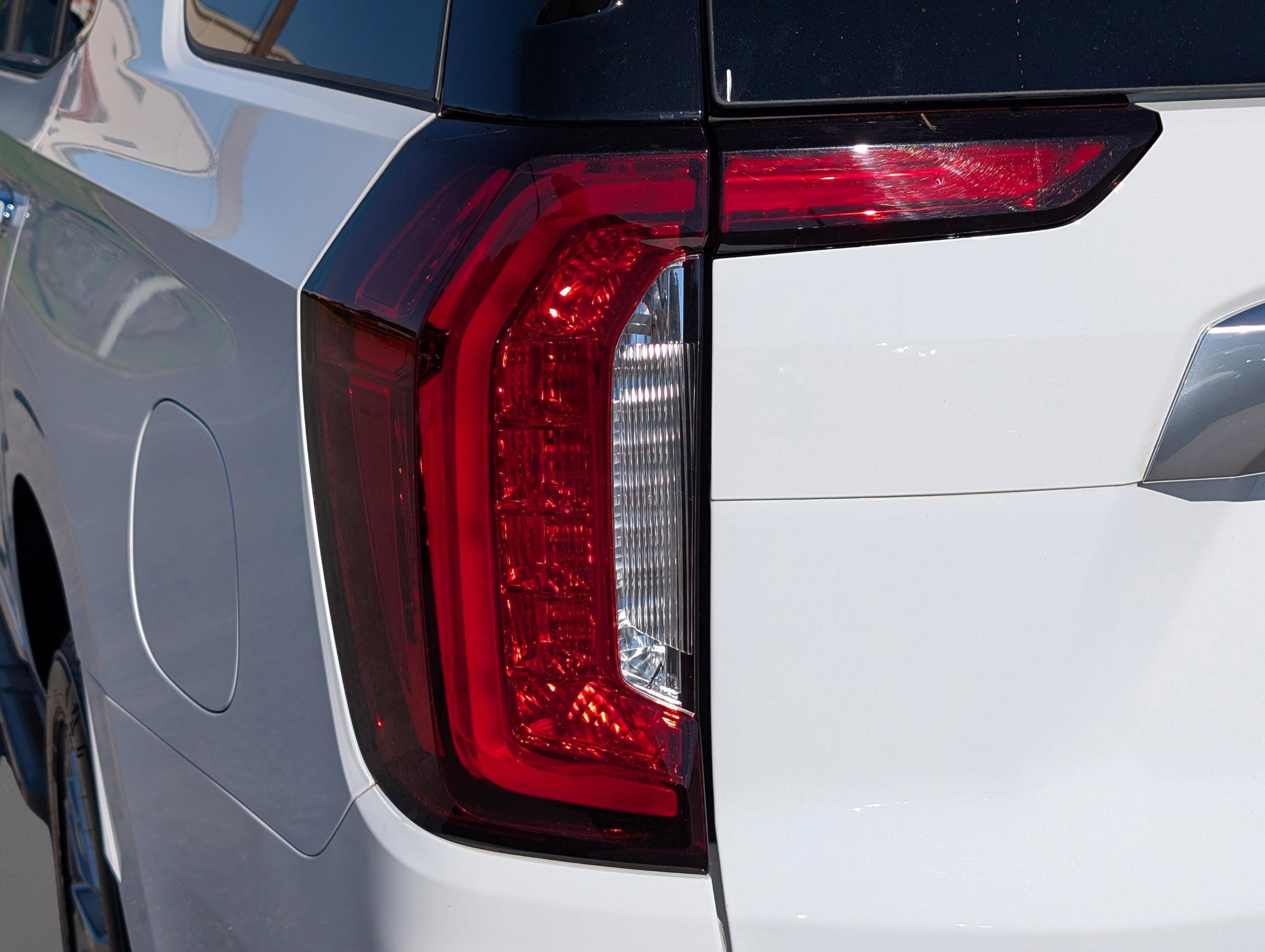 Certified 2024 GMC Yukon Denali image 11