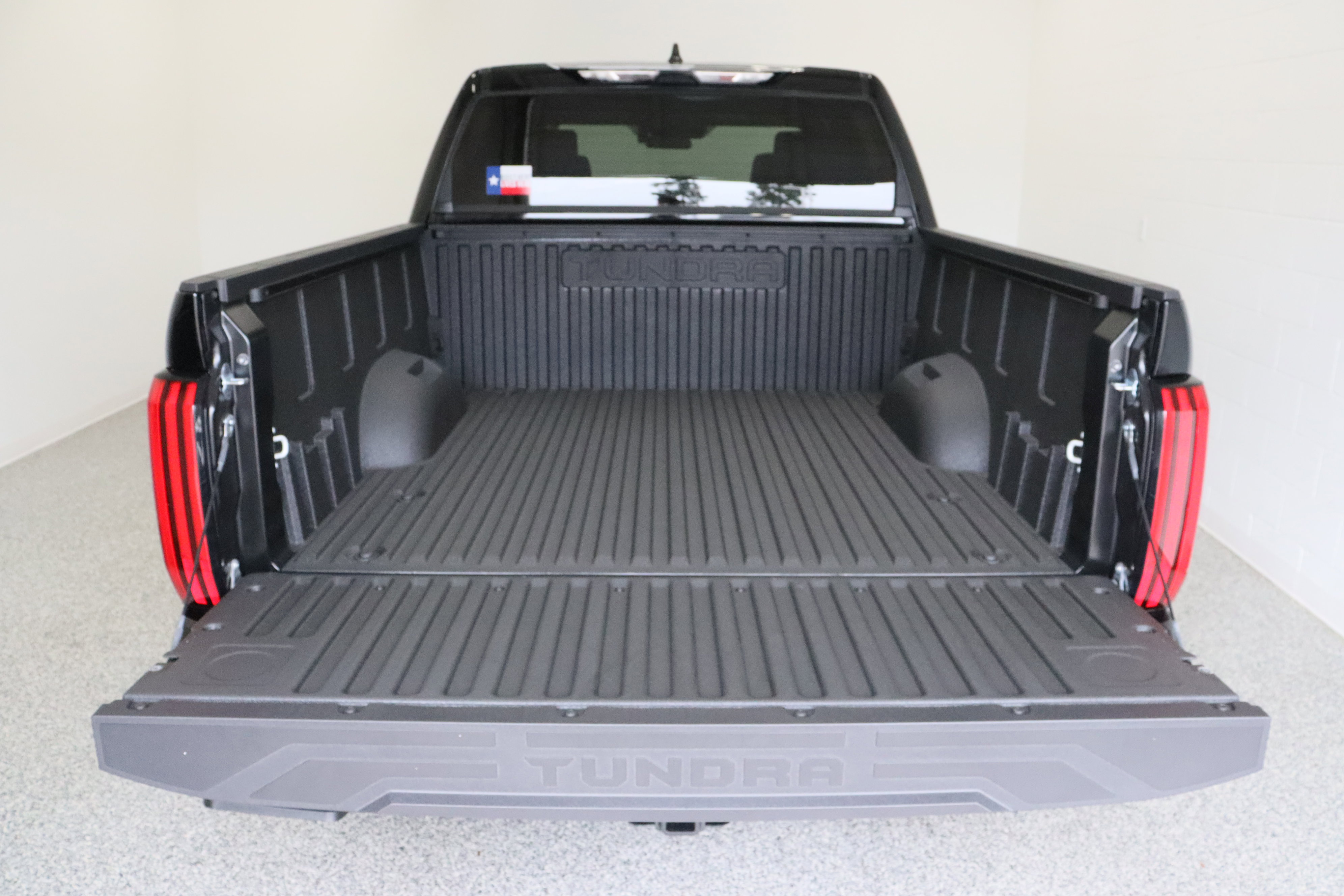 Certified 2026 Toyota Tundra SR5 w/ SX Package AWD/4WD image 32