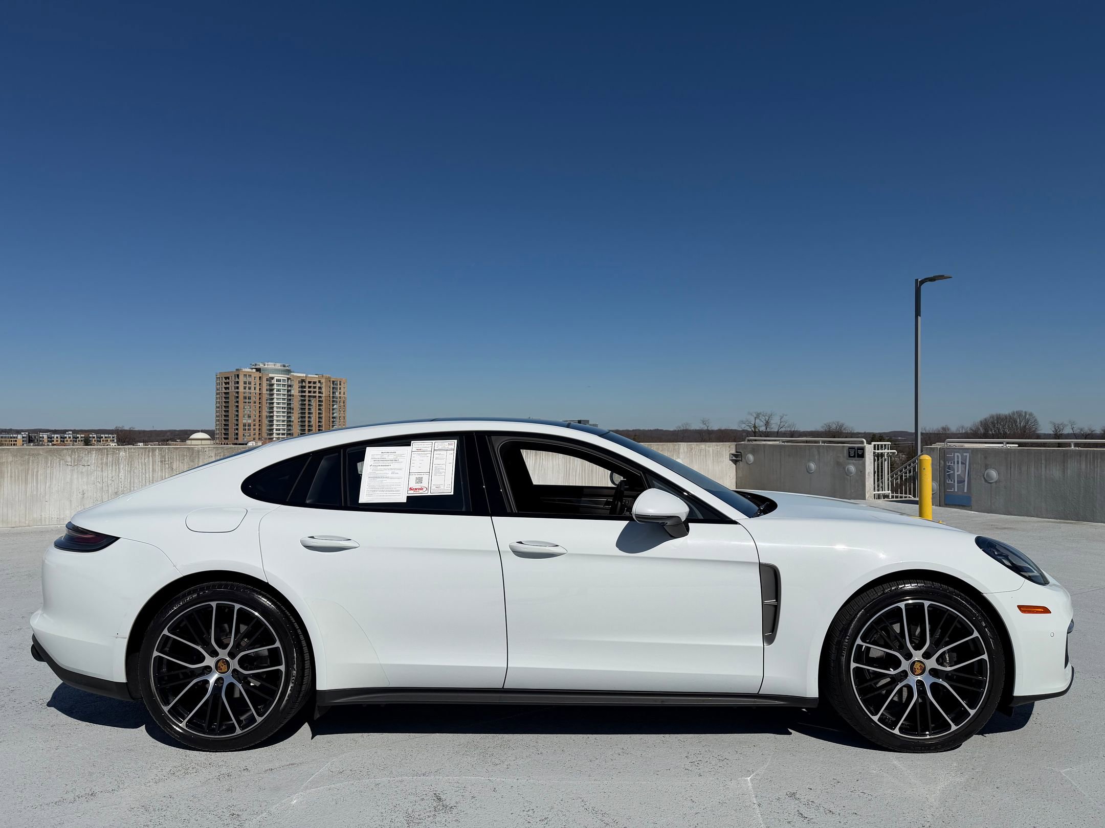 Certified 2023 Porsche Panamera 4 Platinum Edition image 8