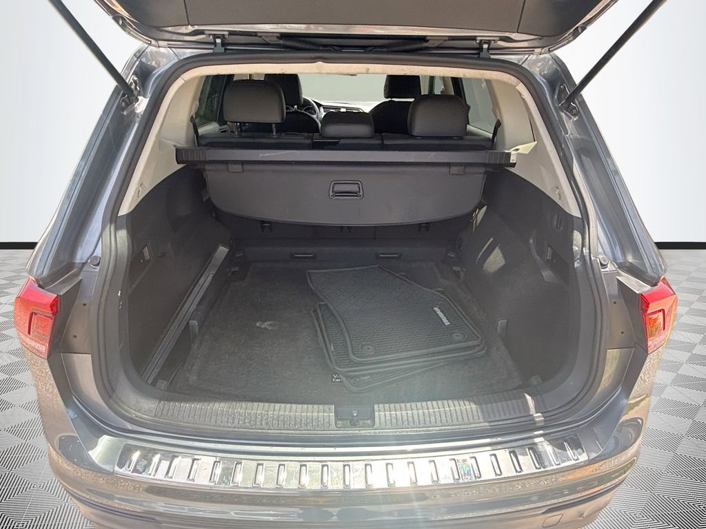 Used 2019 Volkswagen Tiguan SE AWD/4WD image 29