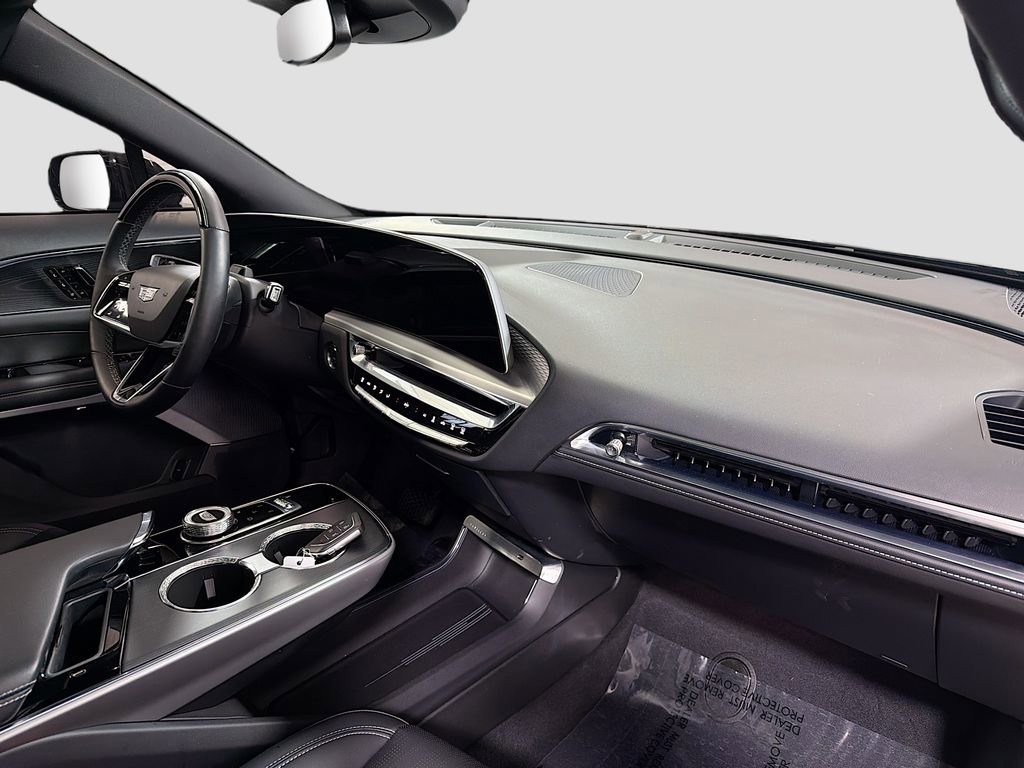 Used 2024 Cadillac Lyriq Luxury image 31