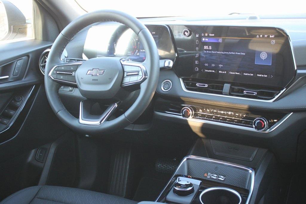 New 2026 Chevrolet Equinox LT w/ Convenience Package II image 9