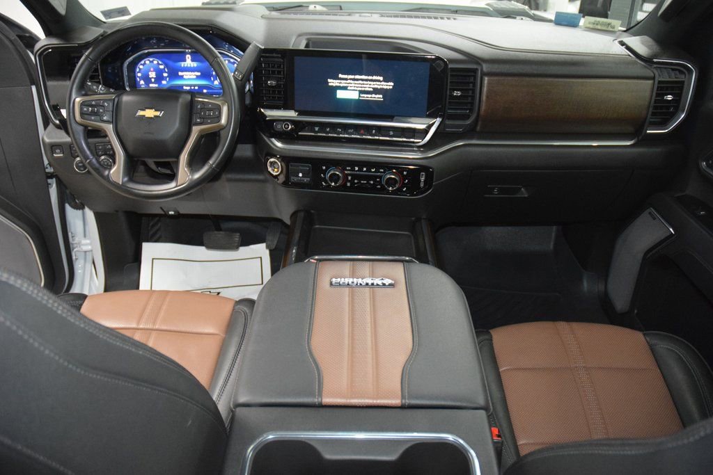 Used 2024 Chevrolet Silverado 2500 High Country w/ Technology Package image 34