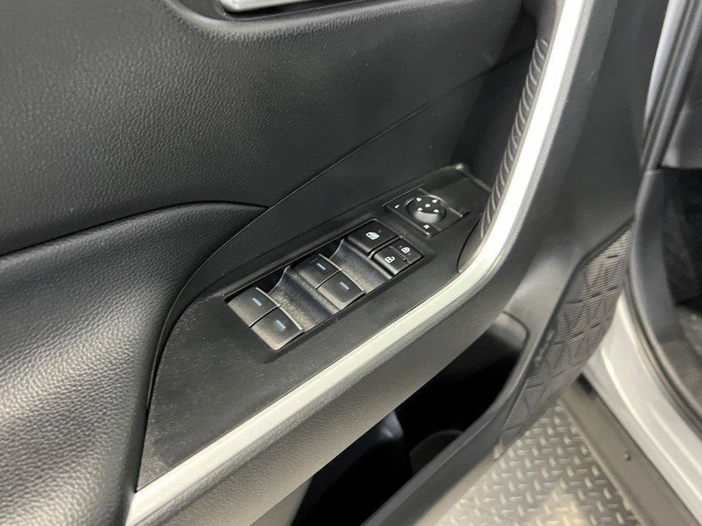 Used 2024 Toyota RAV4 XLE image 31