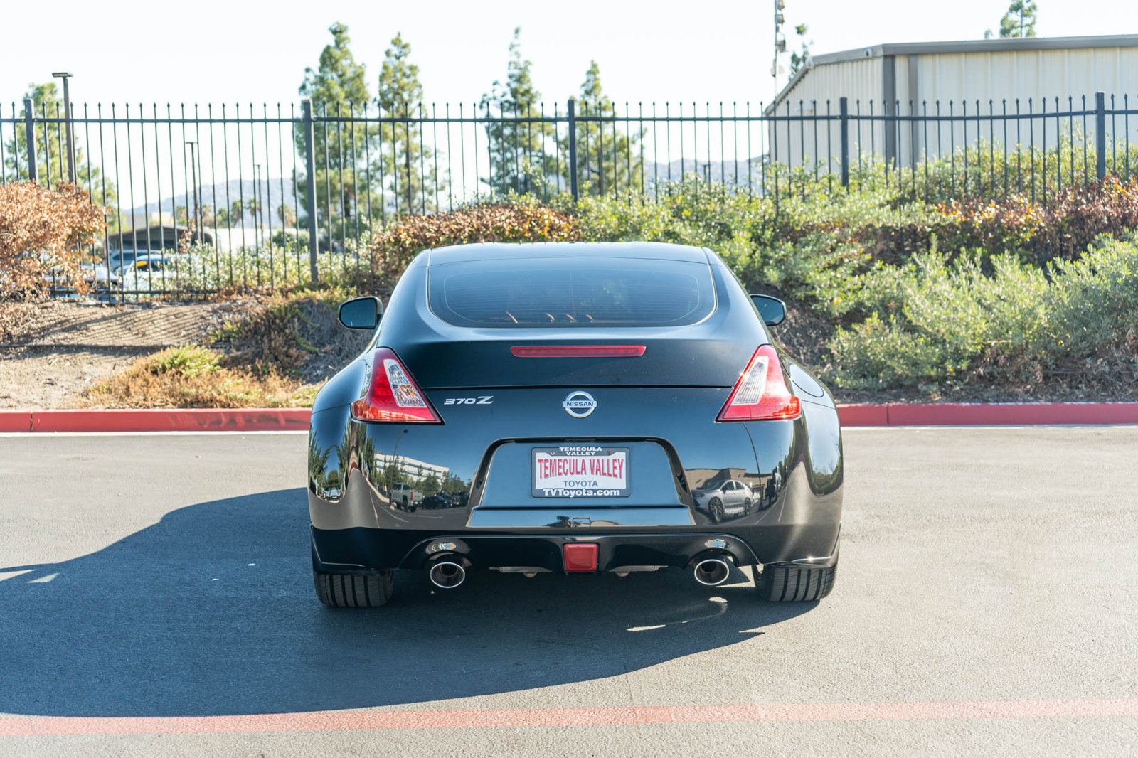 Used 2017 Nissan 370Z Coupe RWD image 8