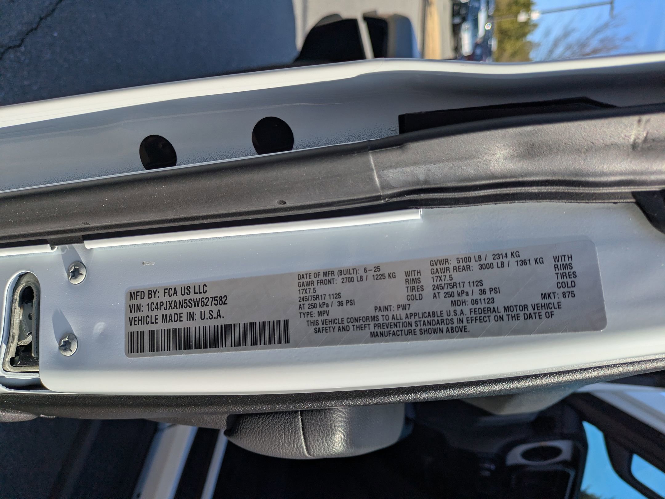 Used 2025 Jeep Wrangler Sport image 36