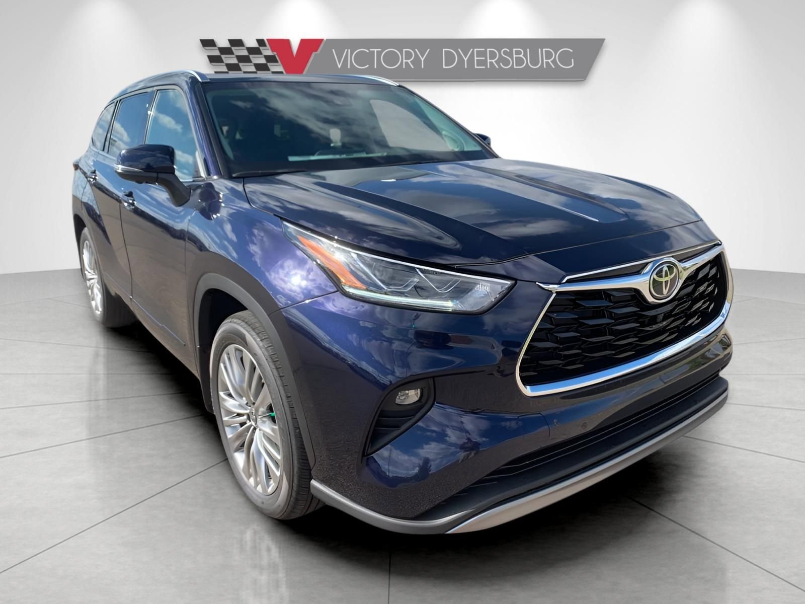 New 2026 Toyota Highlander Platinum